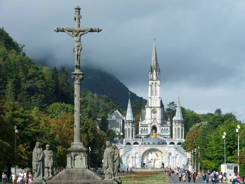 Lourdes, Croix