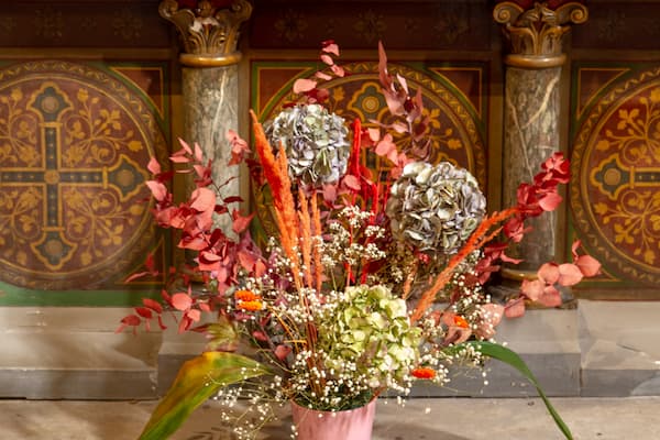 Art floral, fleurir l'église