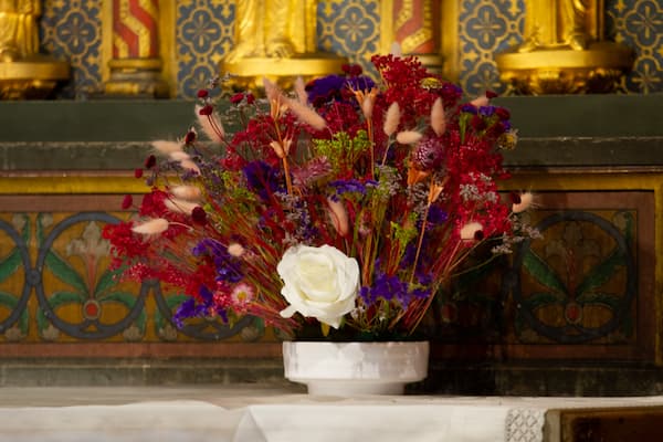 Art floral, fleurir l'église