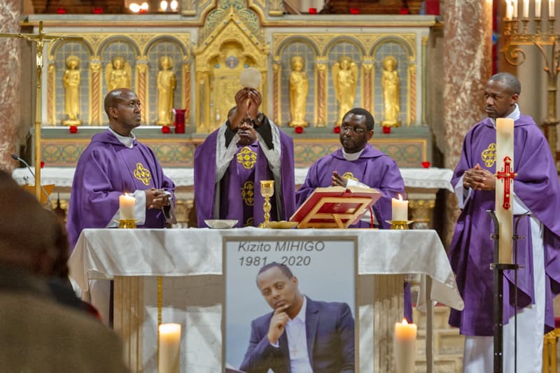 Père Narcisse RURENGA - Messe pour Kizito MIHIGO