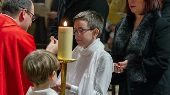 Première communion à Saint-Ambroise avec Père Baptiste Milani