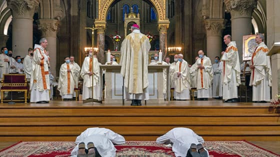 Ordination de Kévin Anastase et Jean-Charles Pellen en 2020 - Journée mondiale de prière