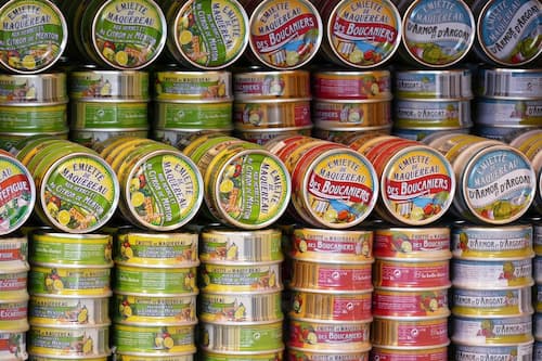 Collecte produits alimentaires conserves