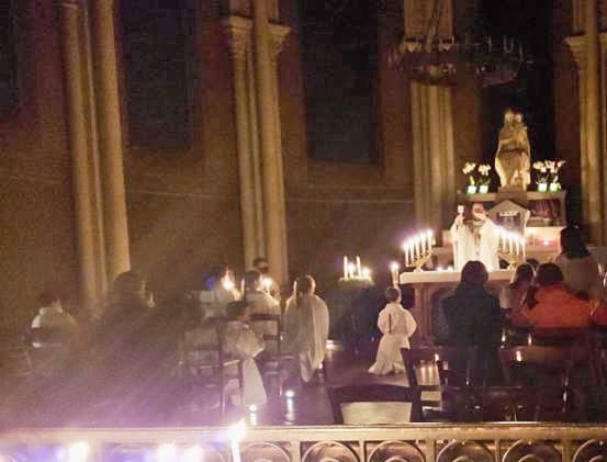 Photo de la messe Aurore du 12 décembre à Saint-Ambroise - Servantes de l'assemblée