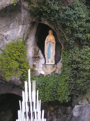 Sortie à Lourde, Immaculée Conception