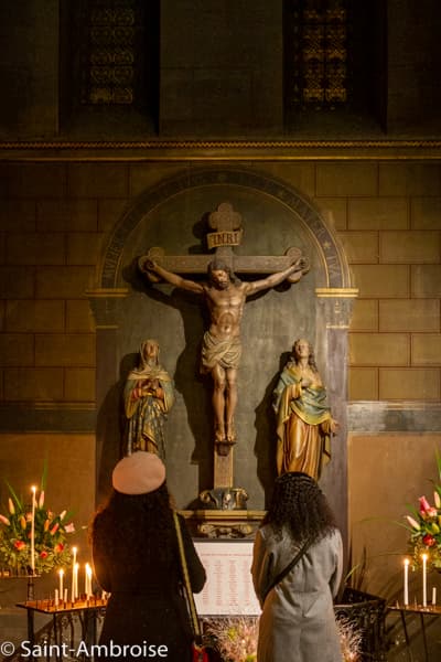 Hommage aux victimes des attentats du 13 novembre à Saint Ambroise - Chapelle du Calvaire