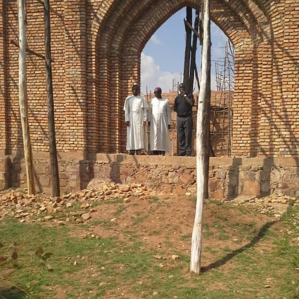 Père Narcisse RURENGA à Mutete au Rwanda