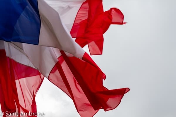 messe pour les combattants, drapeau de la France