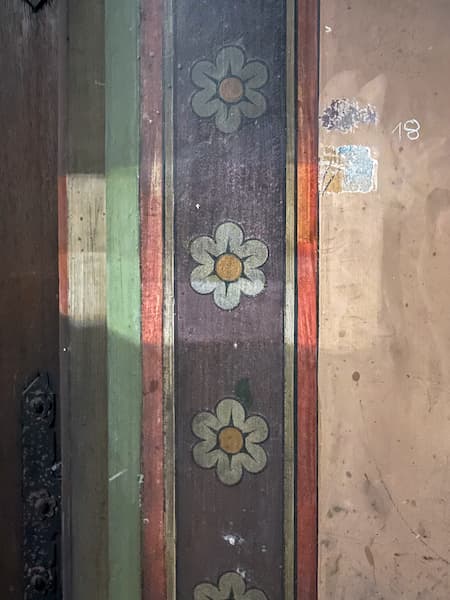 Chapelle du Souvenir, motifs