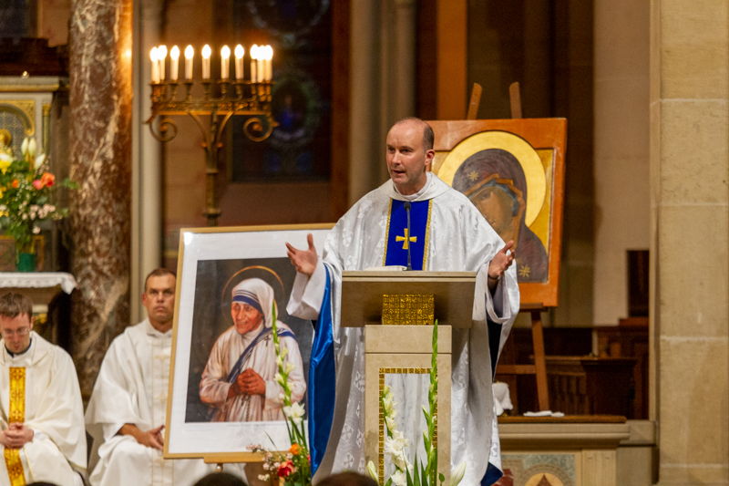 Sainte Teresa de Calcutta à Saint Ambroise