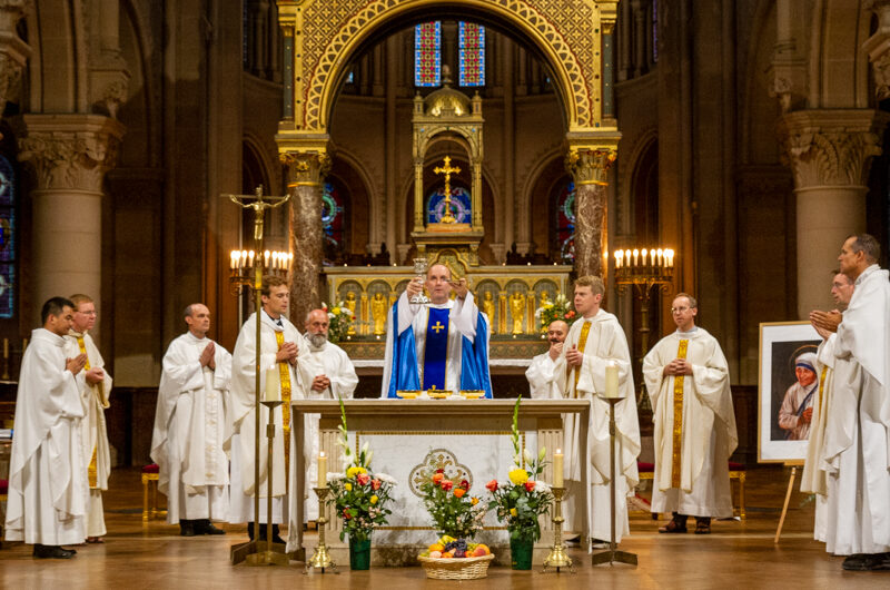 Sainte Teresa de Calcutta, photos de la messe 2023