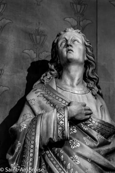 Le Christ en croix avec Jean