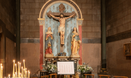 Hommage aux victimes des attentats du 13 novembre à Saint Ambroise - Chapelle du Calvaire
