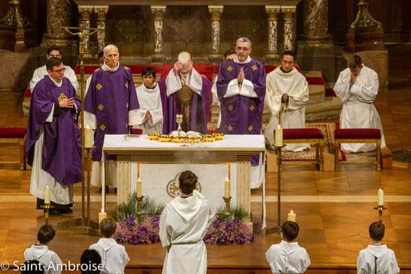 messe pour les morts pour la France à Saint Ambroise