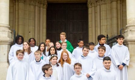 Professions de foi de l'aumônerie à Saint Ambroise