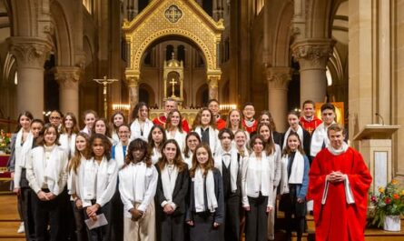 confirmation des-jeunes 2023 - Mgr Michel Gueguen