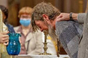 Baptême des adultes à Saint-Ambroise