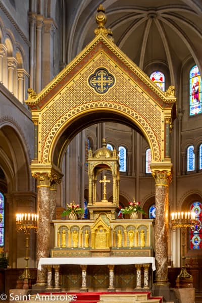 Maitre Autel de l'église Saint Ambroise