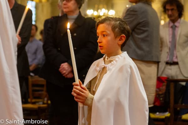 Les baptêmes de Pâques, enfants 2024 à Saint Ambroise