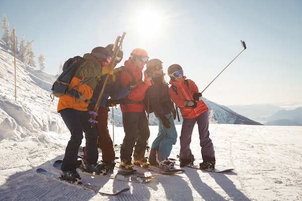 Camp ski, groupe de jeunes