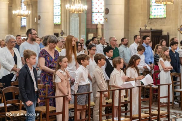 1ère communion 2025 des enfants à Saint Ambroise