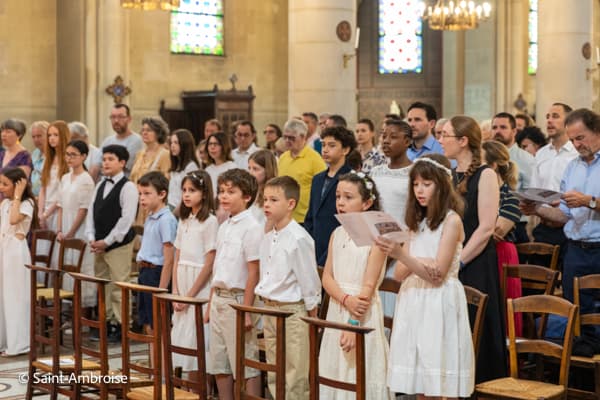 1ère communion 2025 des enfants à Saint Ambroise