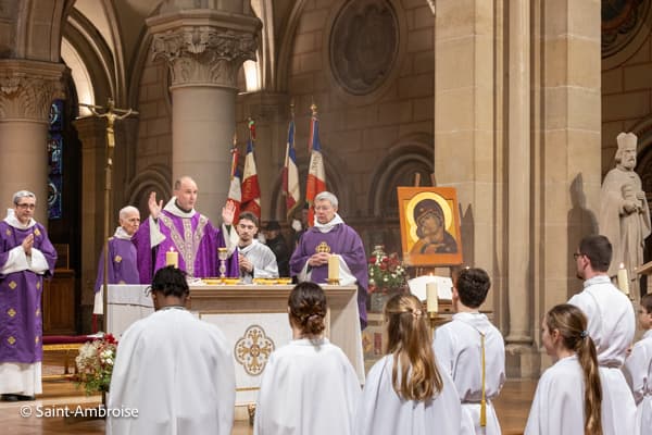 Souvenir Français, messe pour les morts pour la France à Saint Ambroise