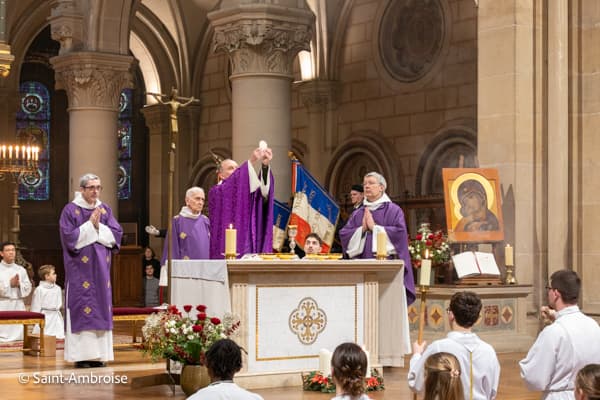 Souvenir Français, messe pour les morts pour la France à Saint Ambroise