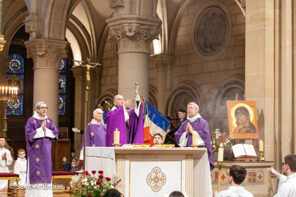 Souvenir Français, messe pour les morts pour la France à Saint Ambroise